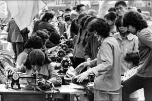 un-atelier-de-couture-en-1982