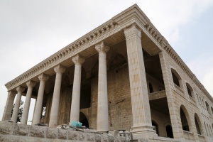 3. Κατοικία-αρχαιοελληνικός ναός, Miziara, Λίβανος
