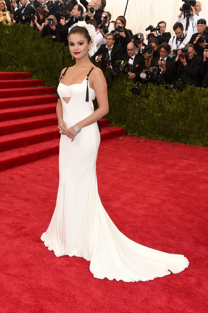 selena-gomez-met-gala-2015