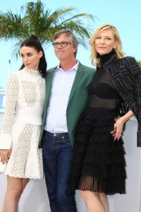 Todd Haynes, Cate Blanchett, Rooney Mara, Phyllis Nagy, Christine Vachon, Elizabeth Karlsen, Stephen Woolley attend "Carol" Photocall during The 68th Annual Cannes Film Festival on May 17, 2015 in Cannes, FRANCE Pictured: Rooney MARA, Cate BLANCHETT, Todd HAYNES Ref: SPL1028773  170515   Picture by: Splash News Splash News and Pictures Los Angeles:	310-821-2666 New York:	212-619-2666 London:	870-934-2666 photodesk@splashnews.com 