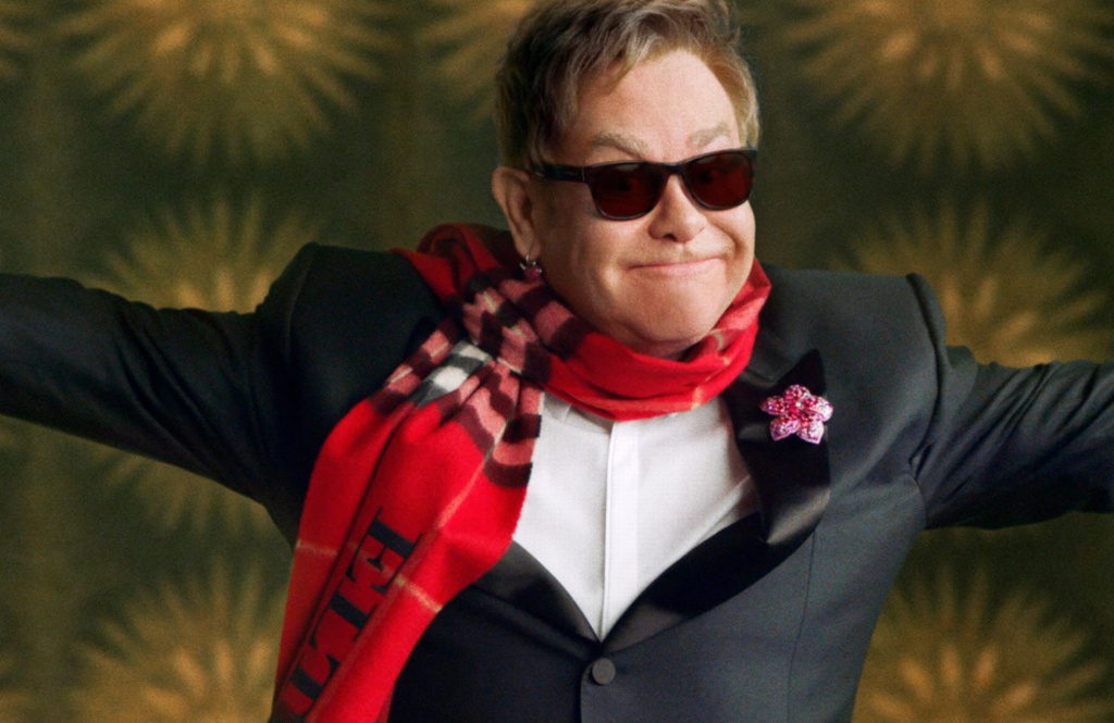 Elton-John-in-the-Burberry-Festive-Film-Behind-The-Scenes
