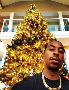 Ludacris-posted-photo-his-giant-Christmas-tree-Instagram