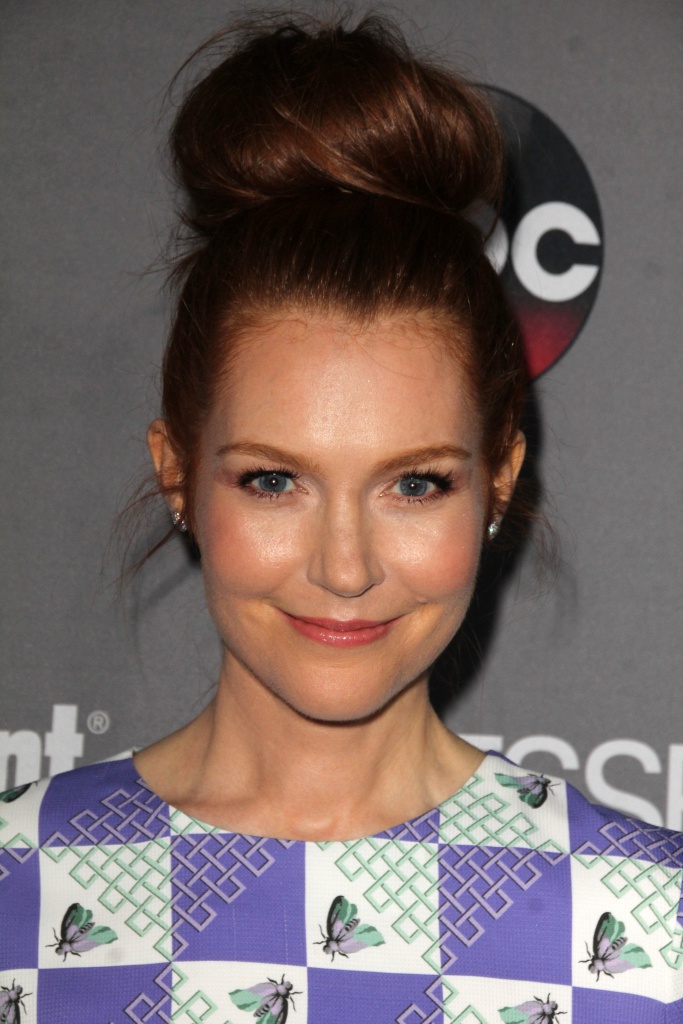 ***MANDATORY BYLINE TO READ INFPhoto.com ONLY*** Jeff Perry at ABC's TGIT Premiere Event at the Los Angeles LGBT Center At Gracias Madre, Los Angeles, CA. Pictured: Darby Stanchfield Ref: SPL1137933  260915   Picture by: INFphoto.com 