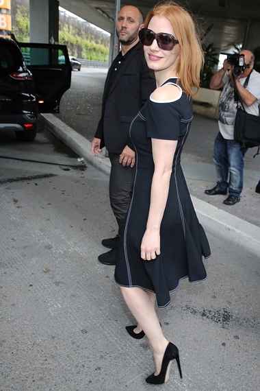 Jessica Chastain arriving at Nice airport for 69th Cannes Film festival 2016 Pictured: Jessica Chastain Ref: SPL1279014 100516 Picture by: MCvitanovic Splash News and Pictures Los Angeles: 310-821-2666 New York: 212-619-2666 London: 870-934-2666 photodesk@splashnews.com 
