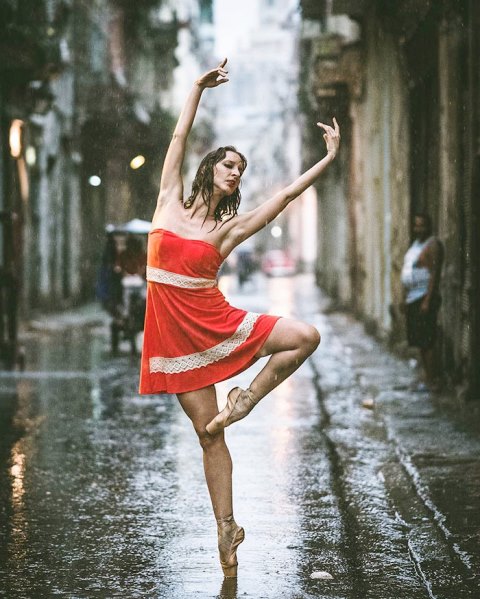 ballet-dancers-cuba-omar-robles-10-5714f5e52a9c1__700