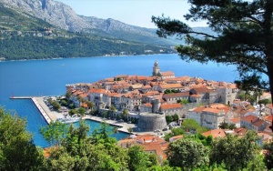 mesaioniki-poli-korcula-kroatia