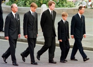 DIANA-FAMILY...(L to R) The Duke of Edinburgh, Prince William, Earl Spencer, Prince Harry and Prince Charles walk outside Westminster Abbey during the funeral service for Diana, Princess of Wales, 06 September. Hundreds of thousands of mourners lined the streets of Central London to watch the funeral procession. The Princess died last week in a car crash in Paris. (RTR WPA POOL)