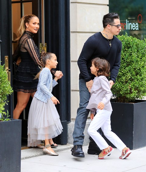 Jennifer Lopez, Casper Smart, and her kids Emme and Max out and about in New York Pictured: Jennifer Lopez, Casper Smart, Emme and Max Ref: SPL1315889 090716 Picture by: Splash Splash News and Pictures Los Angeles: 310-821-2666 New York: 212-619-2666 London: 870-934-2666 photodesk@splashnews.com 