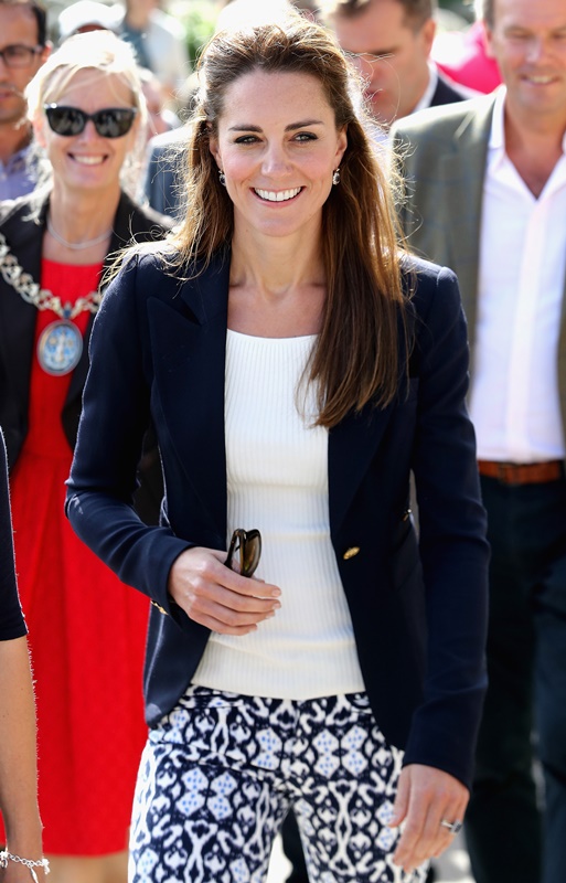 The Duke and Duchess of Cambridge visit St Martin's on the Scilly Islands, UK, on the 2nd September 2016. Picture by Chris Jackson/WPA-Pool Pictured: Duchess of Cambridge, Catherine, Kate Middleton Ref: SPL1345199 020916 Picture by: Splash News Splash News and Pictures Los Angeles: 310-821-2666 New York: 212-619-2666 London: 870-934-2666 photodesk@splashnews.com 