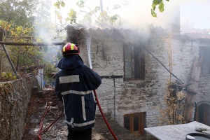 ΠΥΡΚΑΓΙΑ ΣΤΗ ΘΑΣΟ