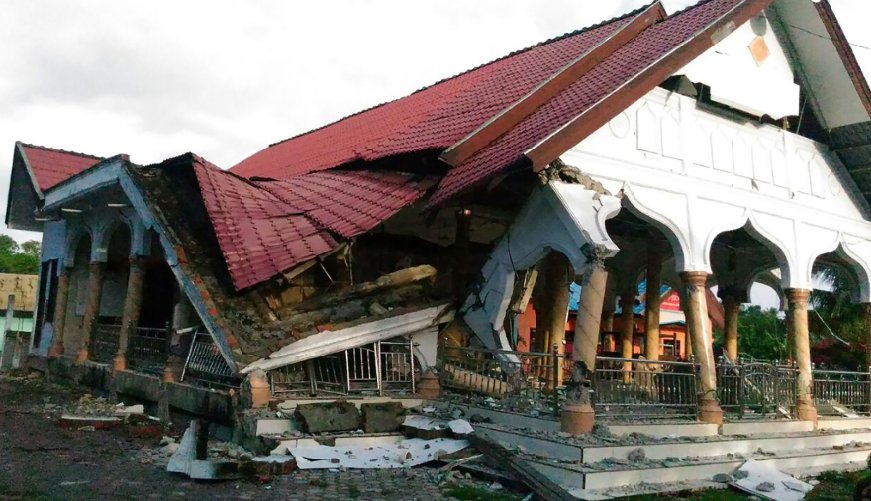 indonesia-seismos-3