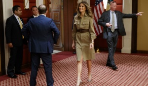 photos-of-first-lady-melania-trumps-shirtdress-shoes-donald-trump-in-saudi-arabia