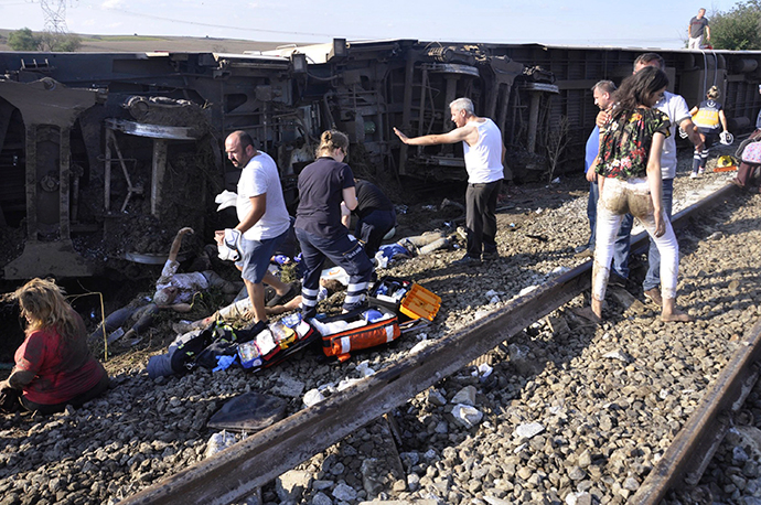 τρένο - Τουρκία - εκτροχιασμός - δυστύχημα