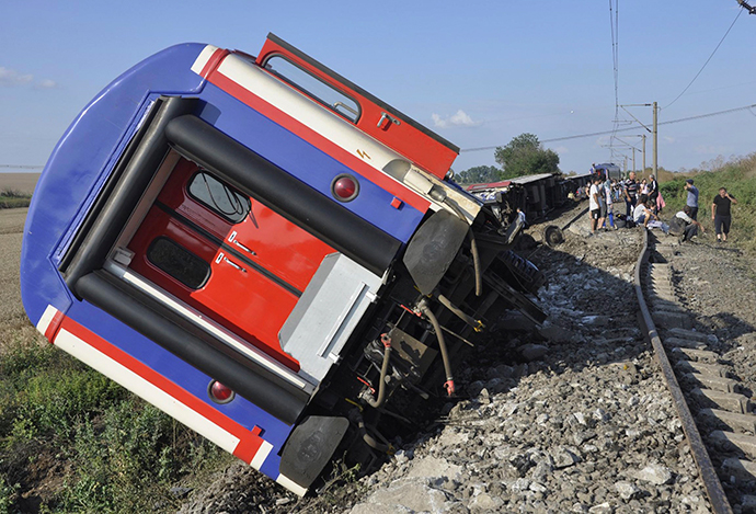 τρένο - Τουρκία - εκτροχιασμός - δυστύχημα